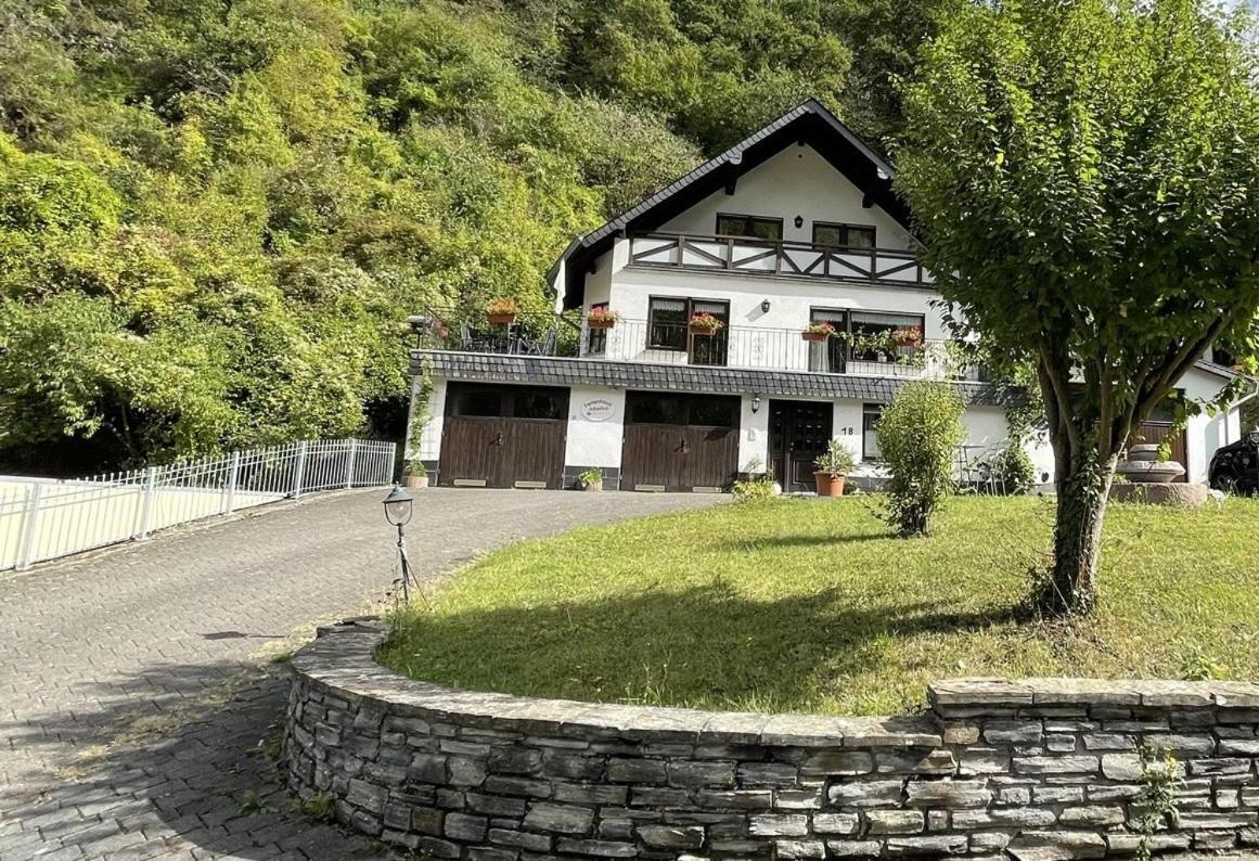 Ferienhaus Jobelius Байлщайн Екстериор снимка